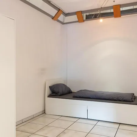 Handwerker Raum Mainz Mit 4 Schlafzimmer * Woerrstadt