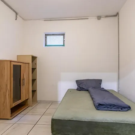 Handwerker Raum Mainz Mit 4 Schlafzimmer * Woerrstadt