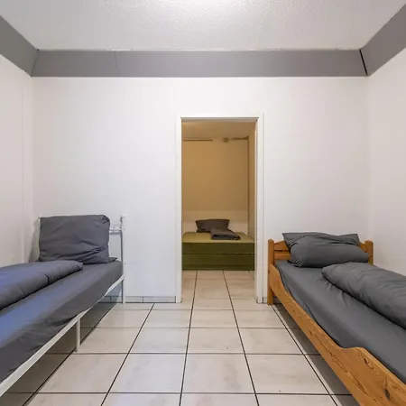 Handwerker Raum Mainz Mit 4 Schlafzimmer Апартаменты