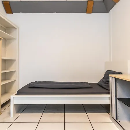 Handwerker Raum Mainz Mit 4 Schlafzimmer *